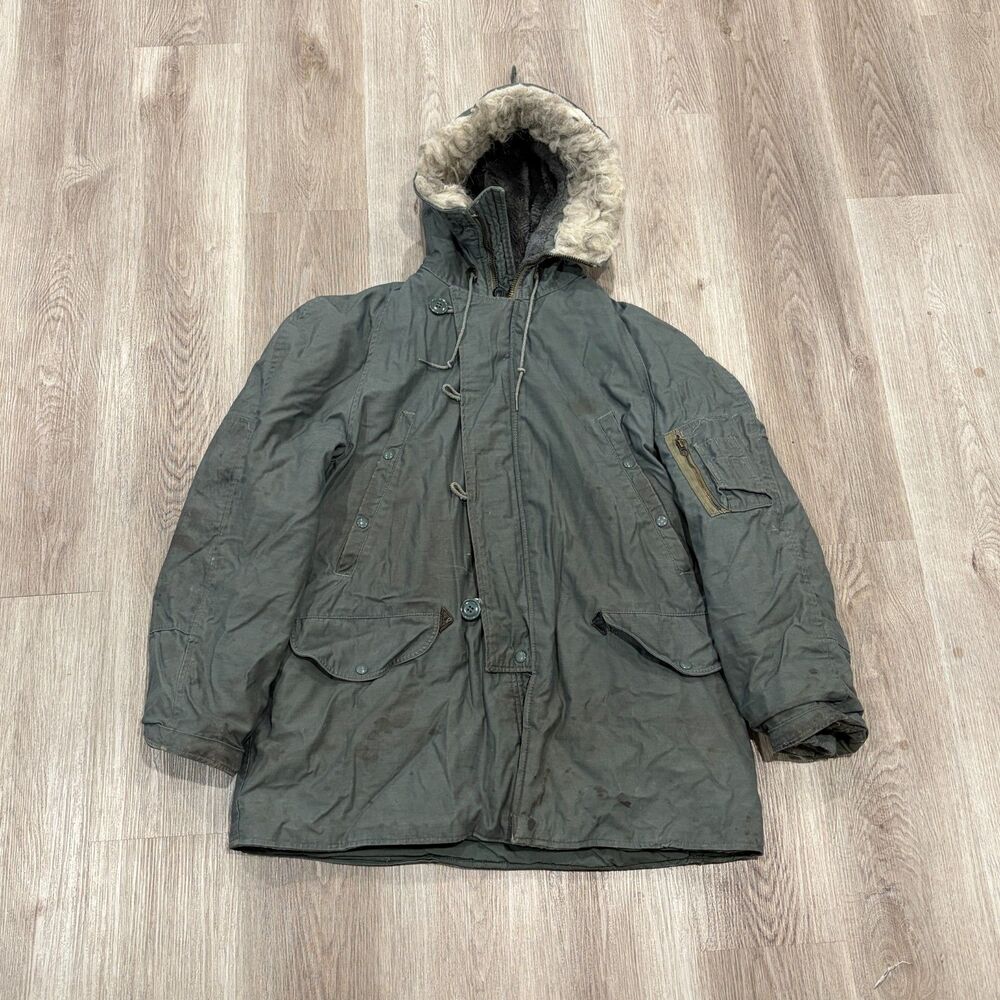 Vintage N-3B Parka Mens Sz XL Green Nylon Extreme Cold Weather Military Fur Hood